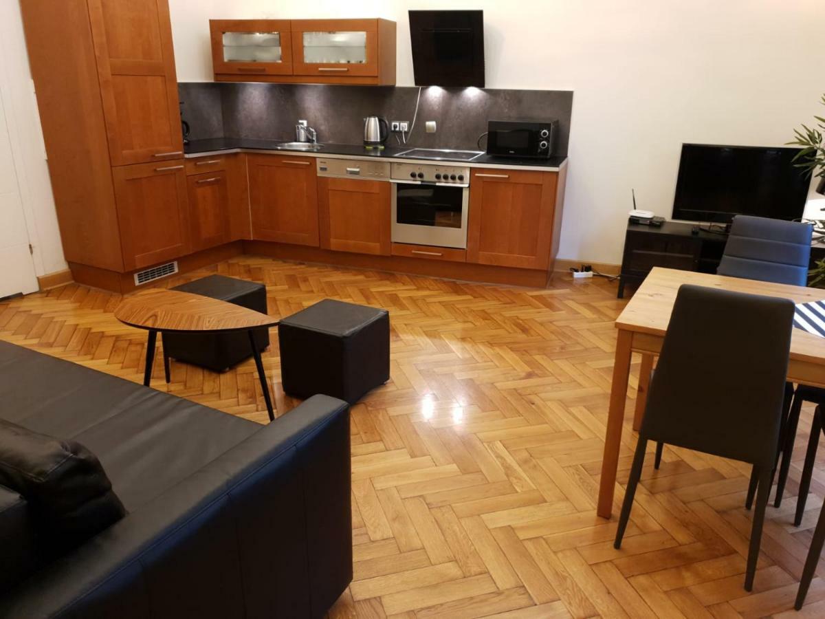 老城公寓式酒店 克拉科夫 外观 照片